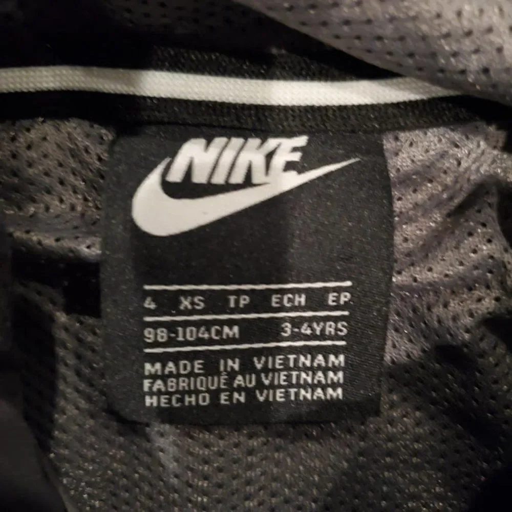 Nike Kid's Boy's Gray Sportswear Windrunner Toddler Full-Zip Jacket Size XS